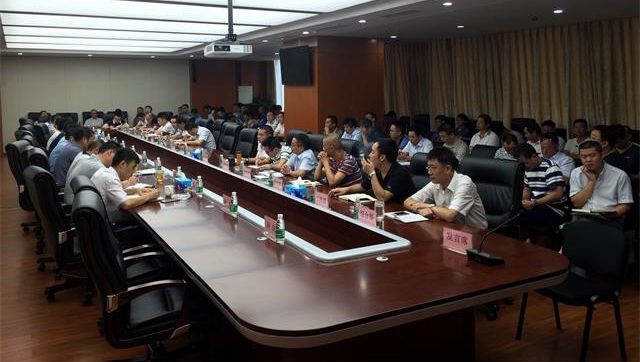 专题会现场_看图王.jpg
